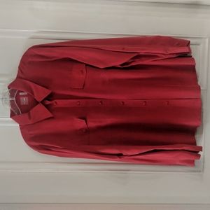 GO Silk woman's 2 piece silk tank with button up cover blouse. NWOT.